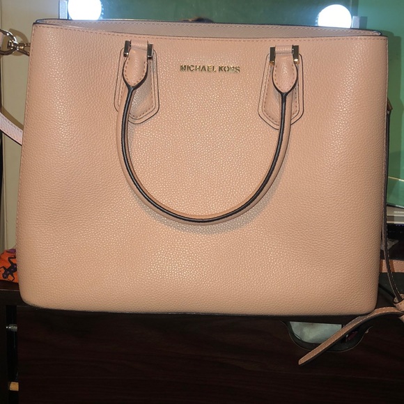 Michael Kors Pink Shoulder Bag/Crossbody bag - Picture 2 of 4